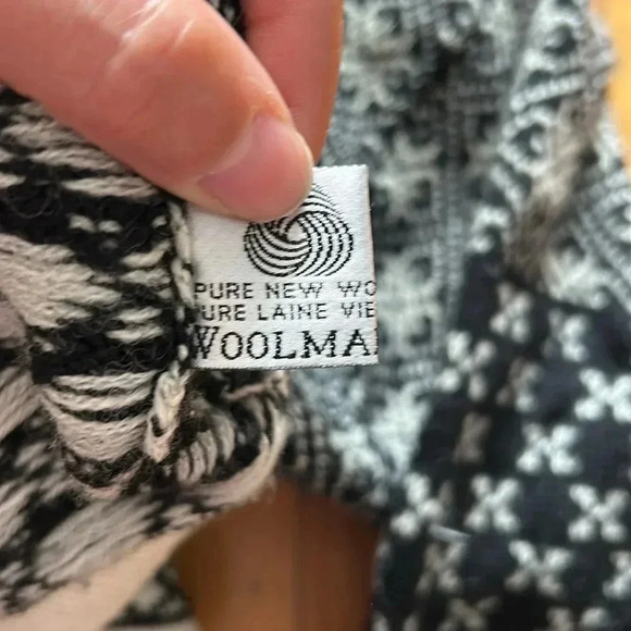 COPY - Vintage norwegian designs  100% virgin wool cardigan sweater - Picture 5 of 6